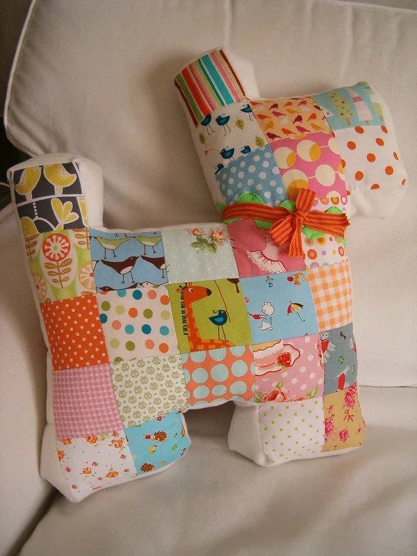 Декоративные подушки для создания уюта в детской комнате идеи для творческих мам, фото № 8