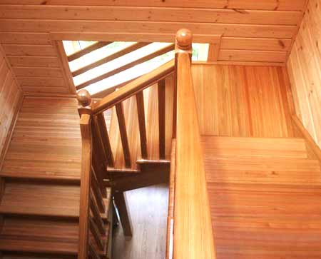 деревянная забежная лестница 