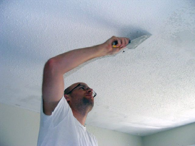Поверхность потолка должны быть тщательно очищена